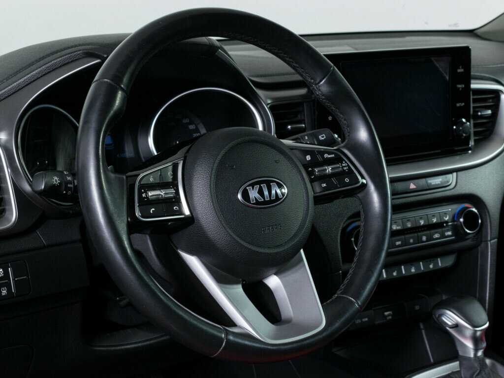 Kia Ceed 2020 года с пробегом. Фото: #11