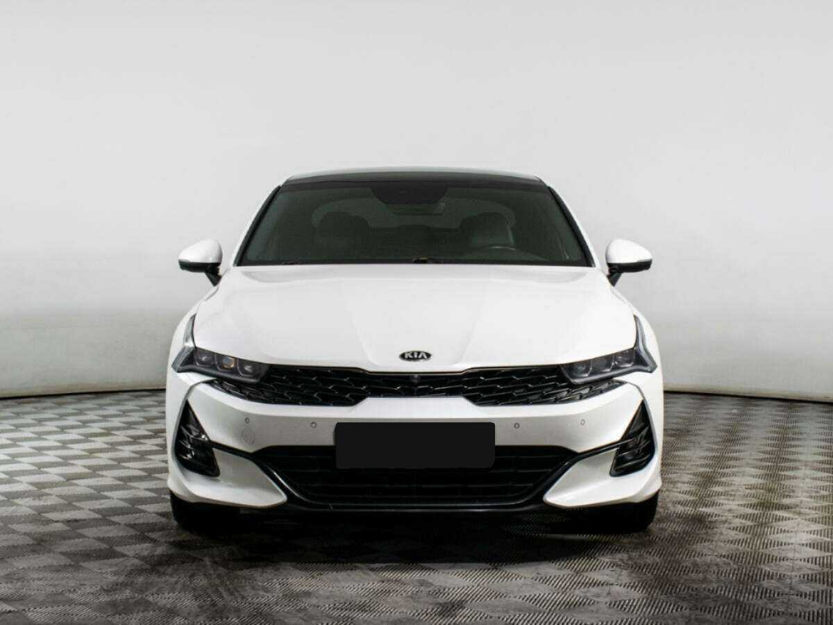 Kia K5 2021 года с пробегом. Фото: #1