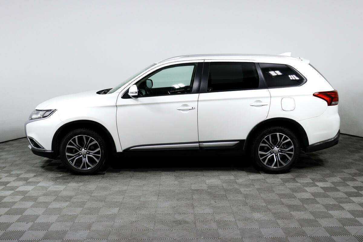 Mitsubishi Outlander 2018 года с пробегом. Фото: #5