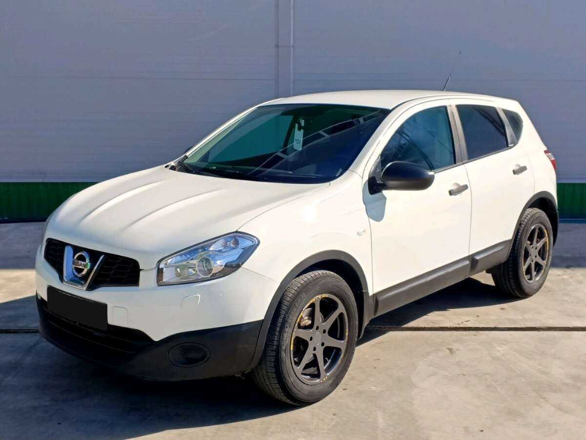 Nissan Qashqai 2013 года с пробегом. Посмотреть фото