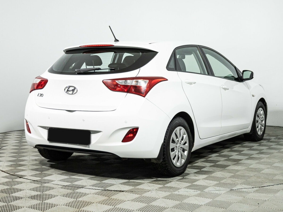 Hyundai i30 2015 года с пробегом. Фото: #4
