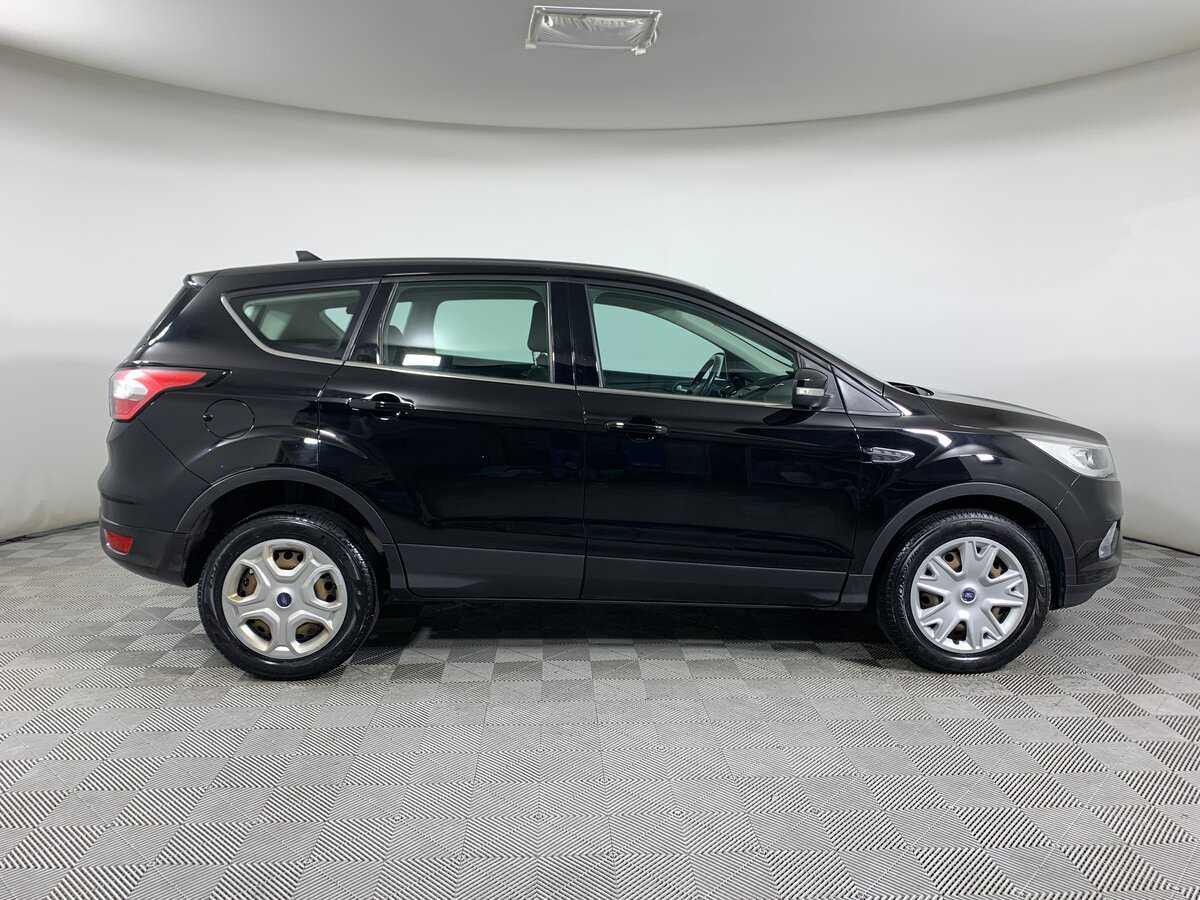 Ford Kuga 2019 года с пробегом. Фото: #3