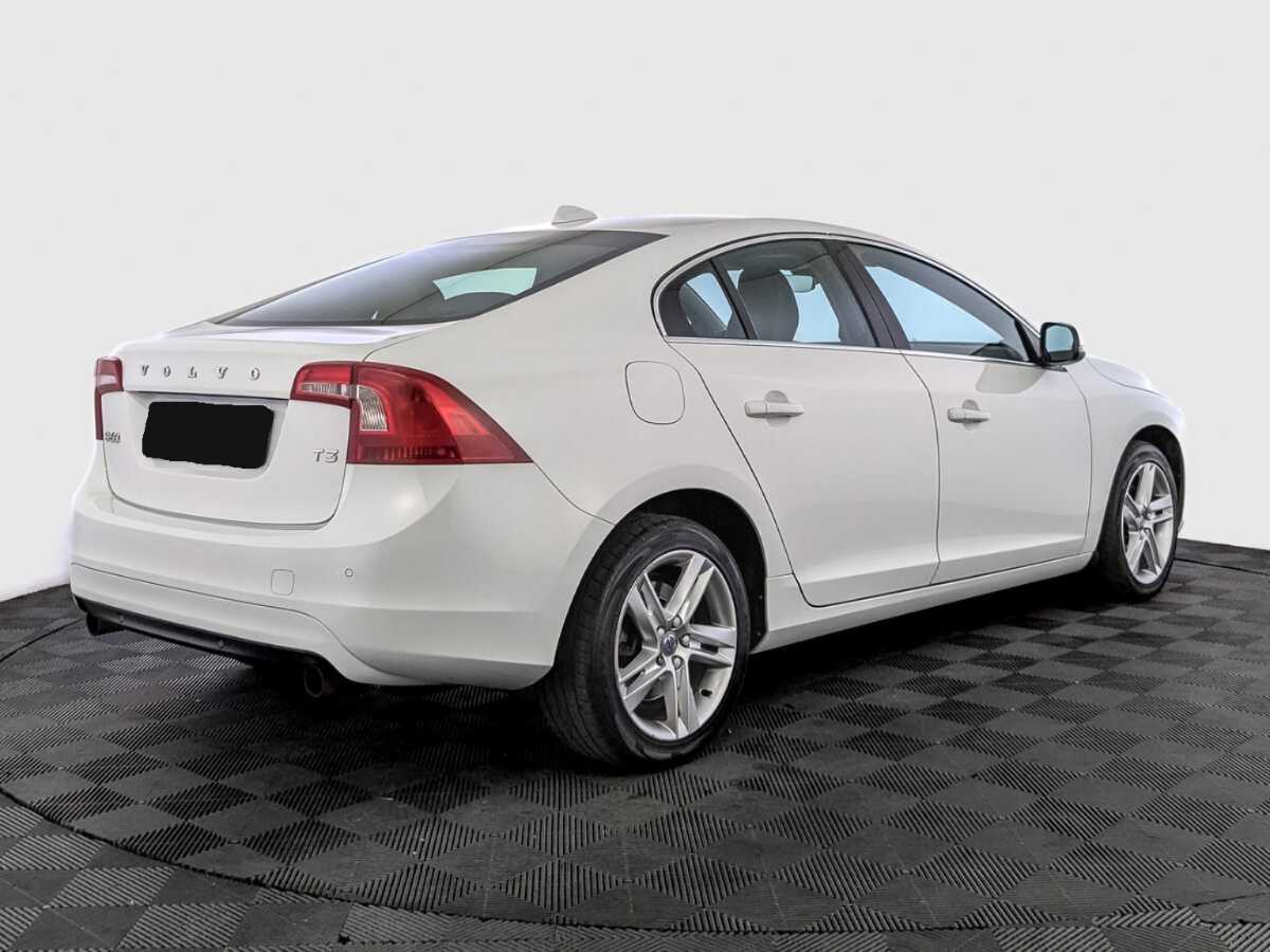 Volvo S60 2016 года с пробегом. Фото: #4