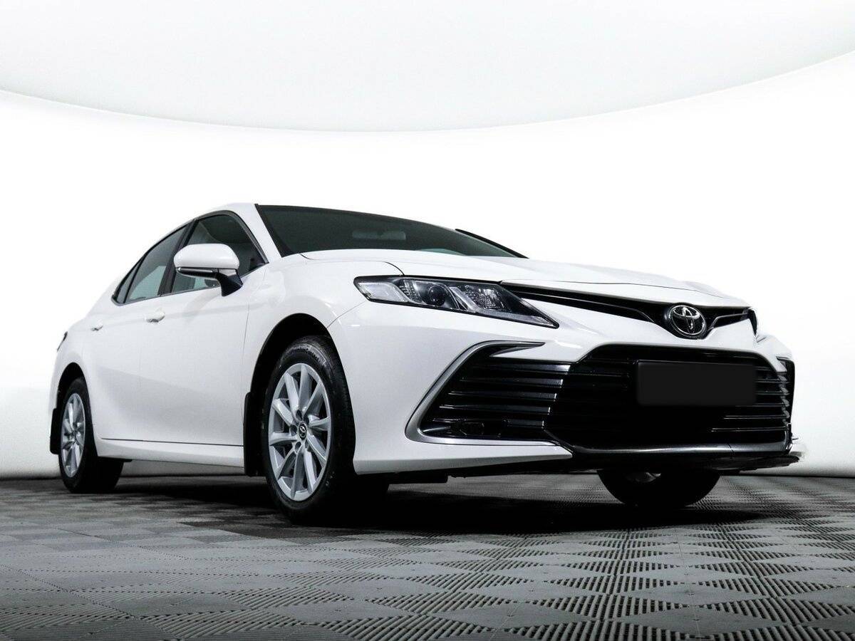Toyota Camry 2021 года с пробегом. Фото: #18
