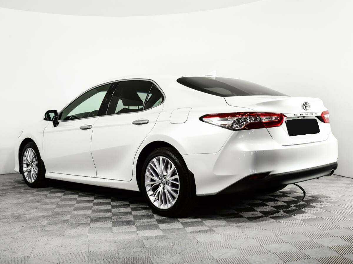 Toyota Camry 2020 года с пробегом. Фото: #6