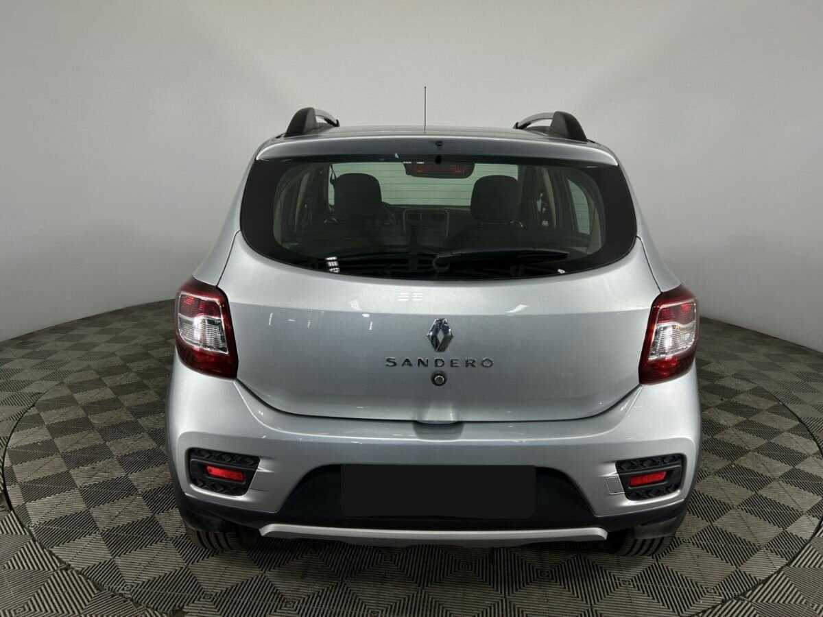 Renault Sandero 2021 года с пробегом. Фото: #2