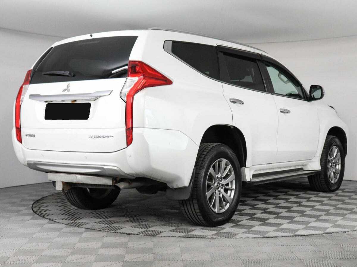 Mitsubishi Pajero Sport 2018 года с пробегом. Фото: #4
