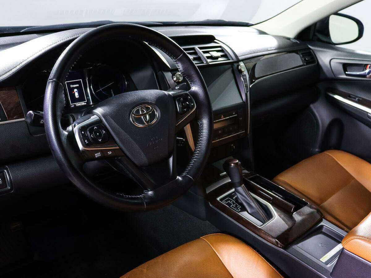 Toyota Camry 2016 года с пробегом. Фото: #10