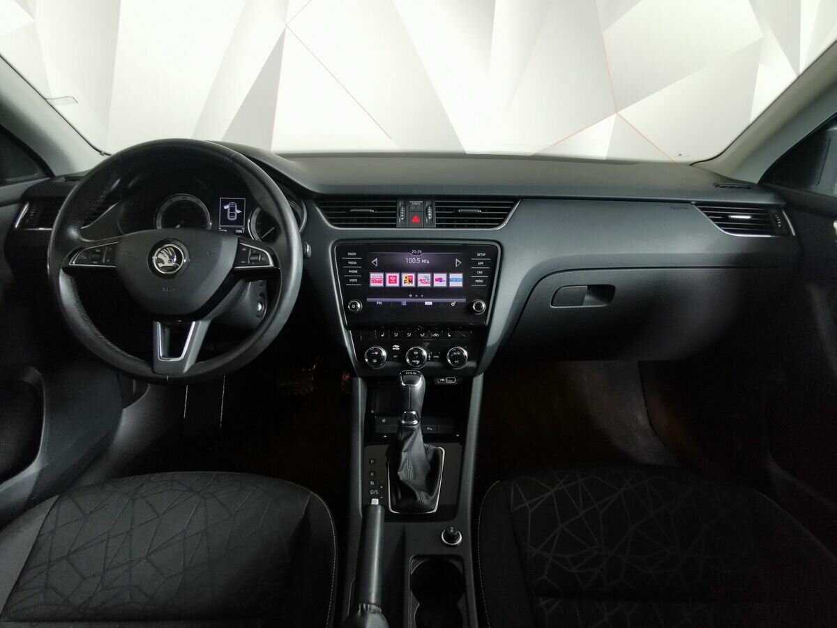 Skoda Octavia 2020 года с пробегом. Фото: #9