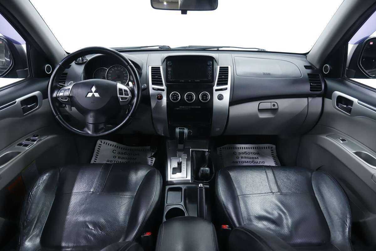 Mitsubishi Pajero Sport 2015 года с пробегом. Фото: #8