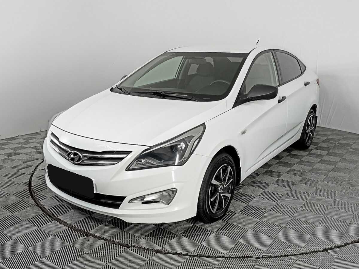 Hyundai Solaris 2015 года с пробегом. Посмотреть фото
