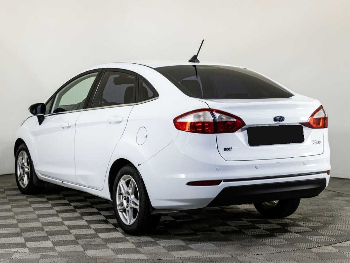 Ford Fiesta 2017 года с пробегом. Фото: #5