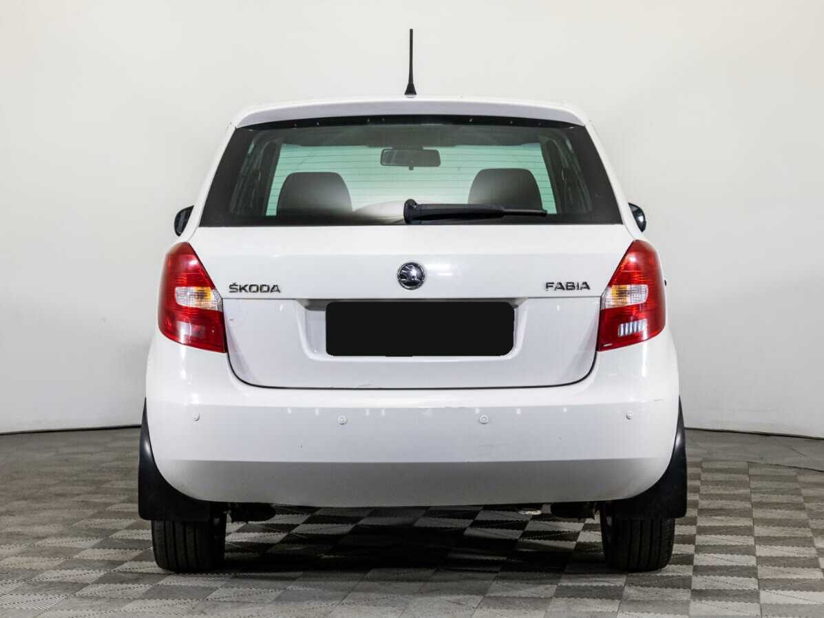 Skoda Fabia 2014 года с пробегом. Фото: #5
