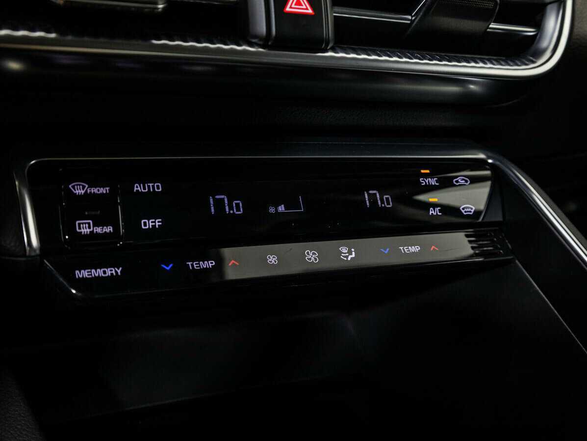 Kia K5 2021 года с пробегом. Фото: #18