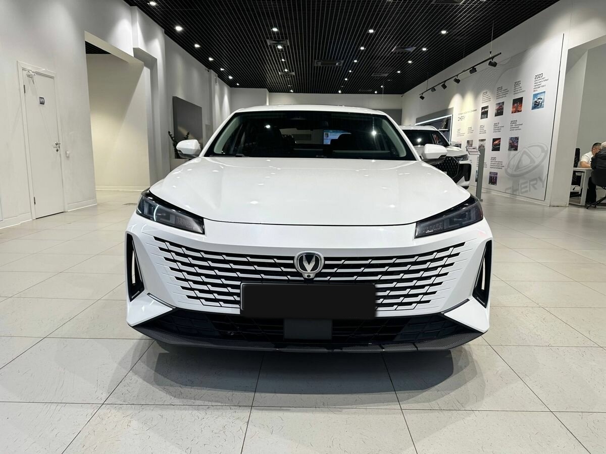 Changan Lamore 2023 года с пробегом. Фото: #1