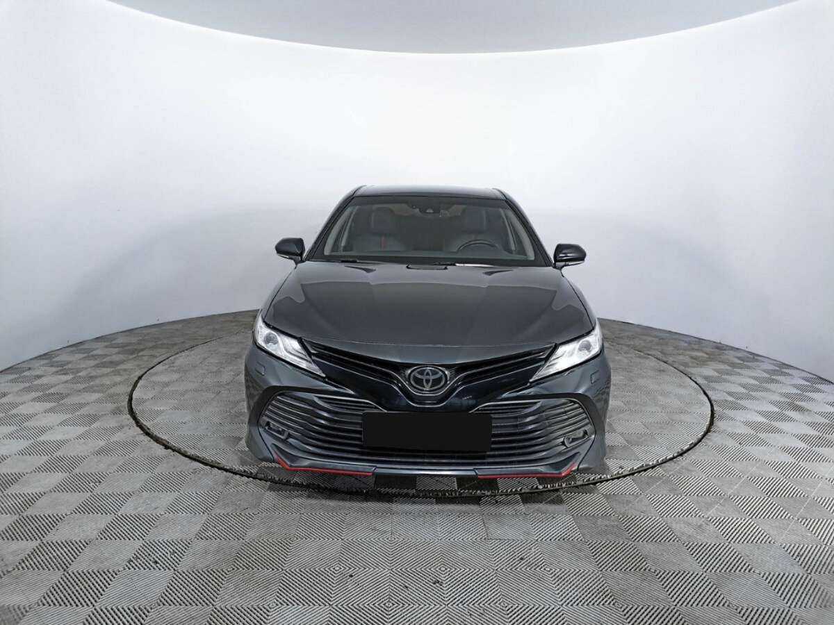 Toyota Camry 2020 года с пробегом. Фото: #1