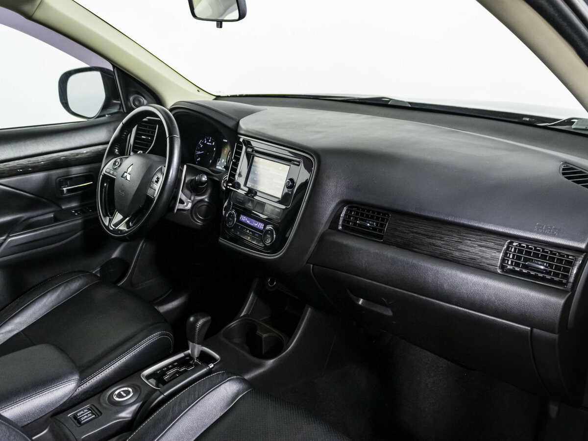 Mitsubishi Outlander 2015 года с пробегом. Фото: #6