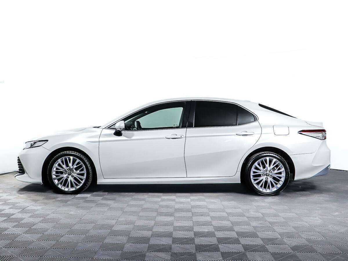Toyota Camry 2020 года с пробегом. Фото: #7