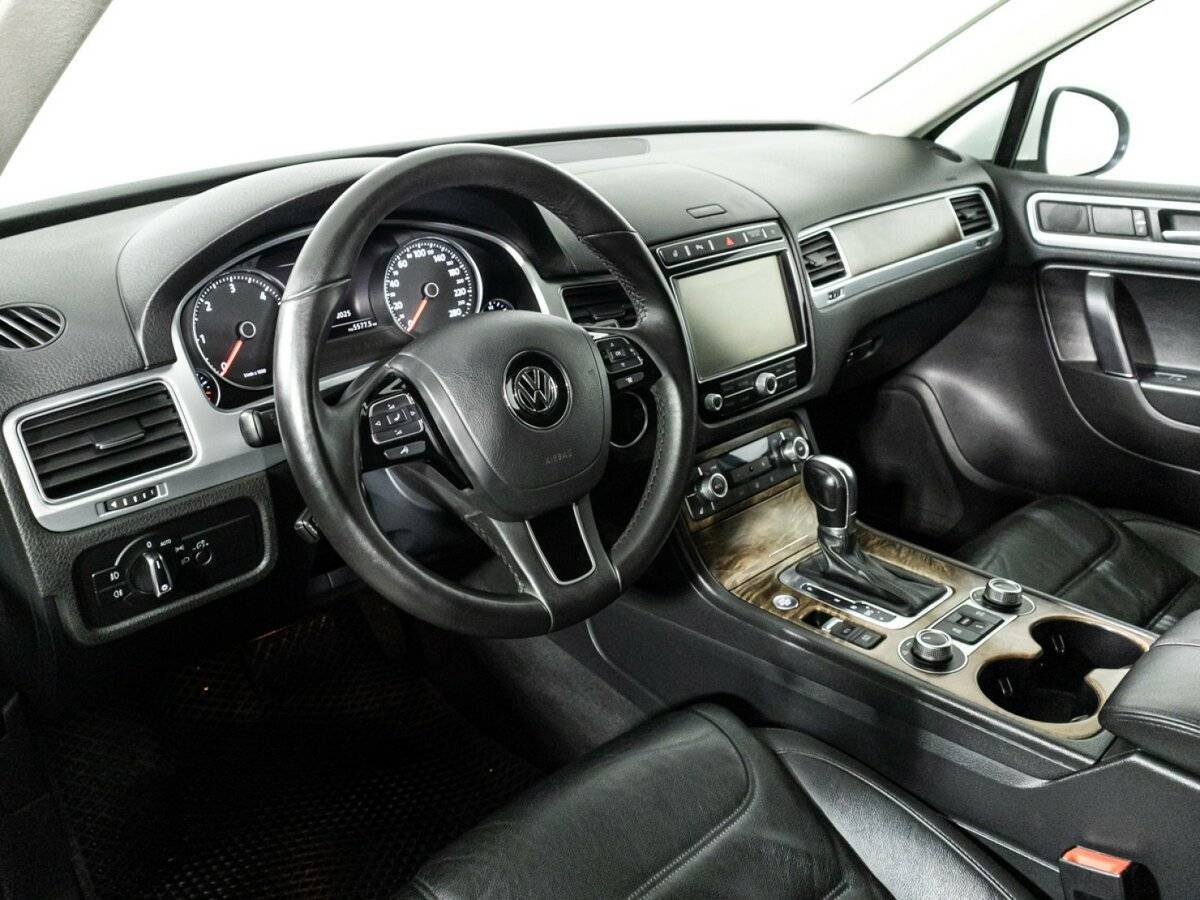 Volkswagen Touareg 2015 года с пробегом. Фото: #10