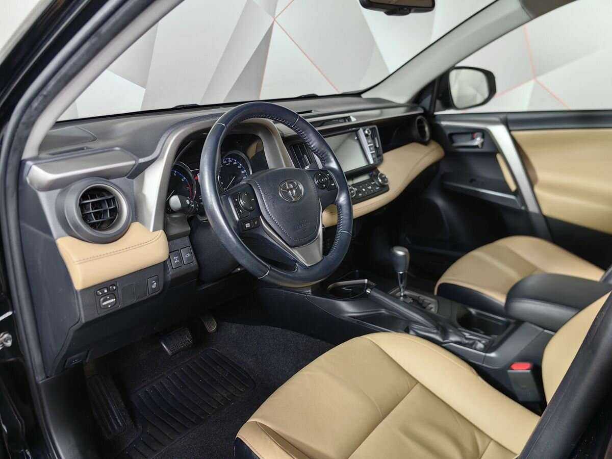 Toyota RAV4 2017 года с пробегом. Фото: #12