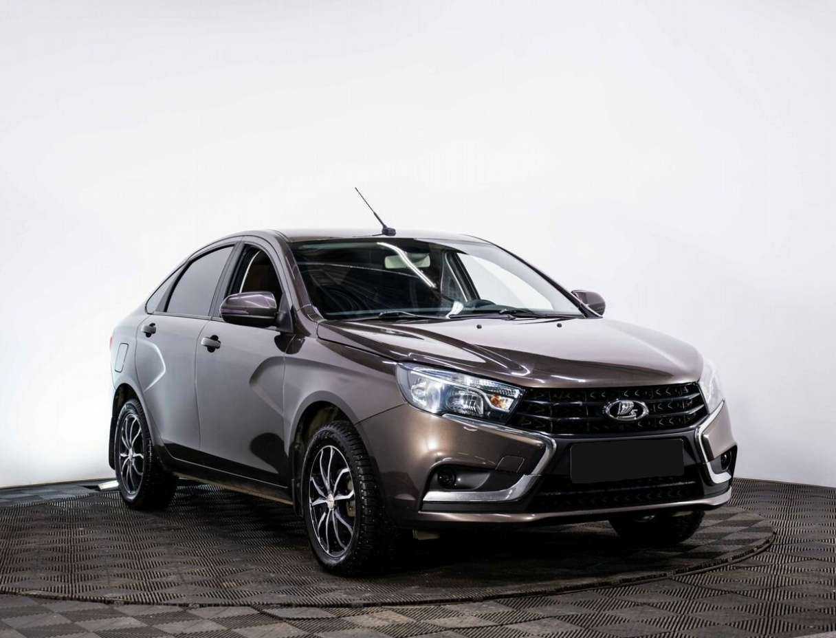 Lada (ВАЗ) Vesta 2018 года с пробегом. Фото: #2
