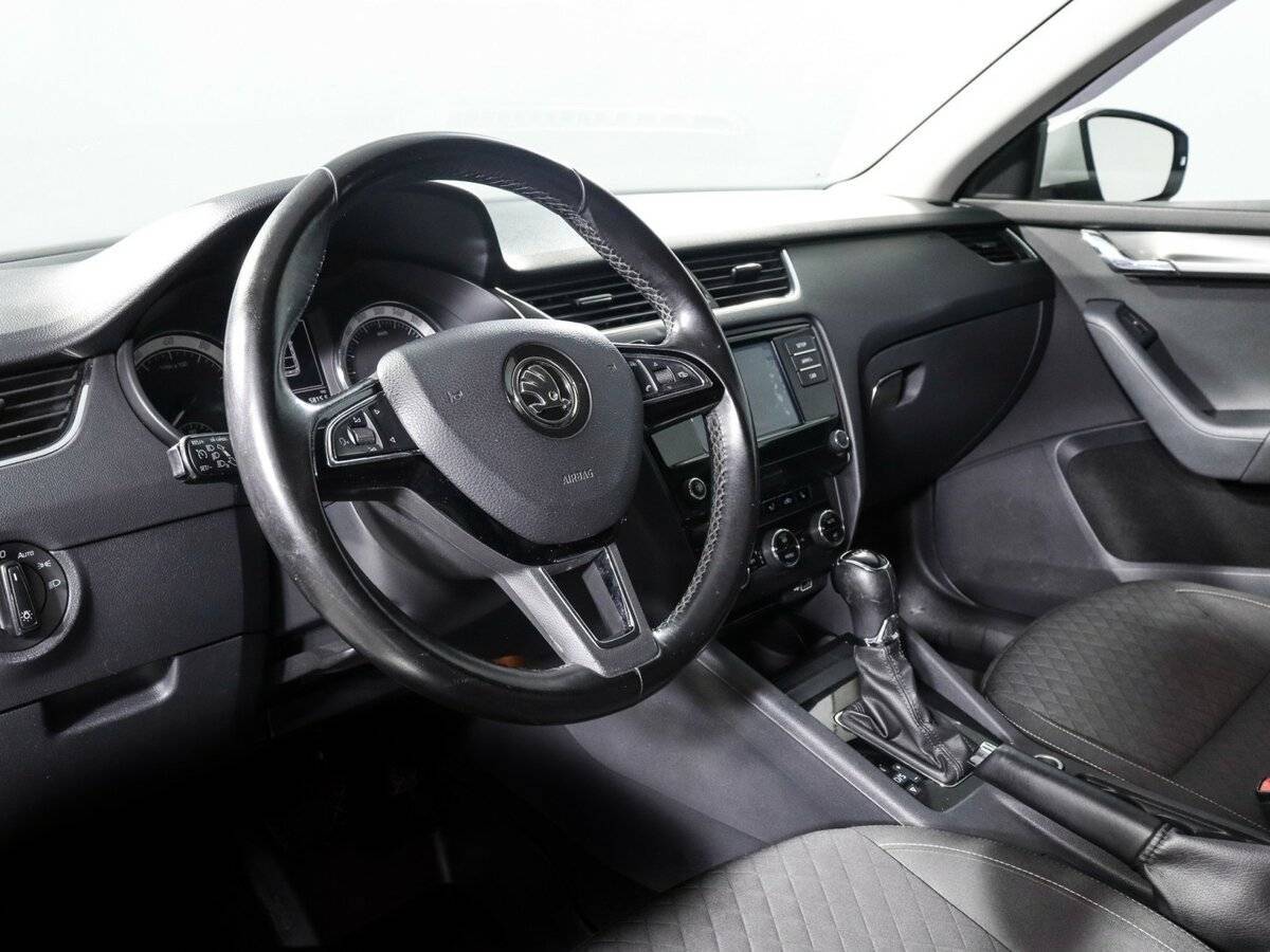 Skoda Octavia 2017 года с пробегом. Фото: #10
