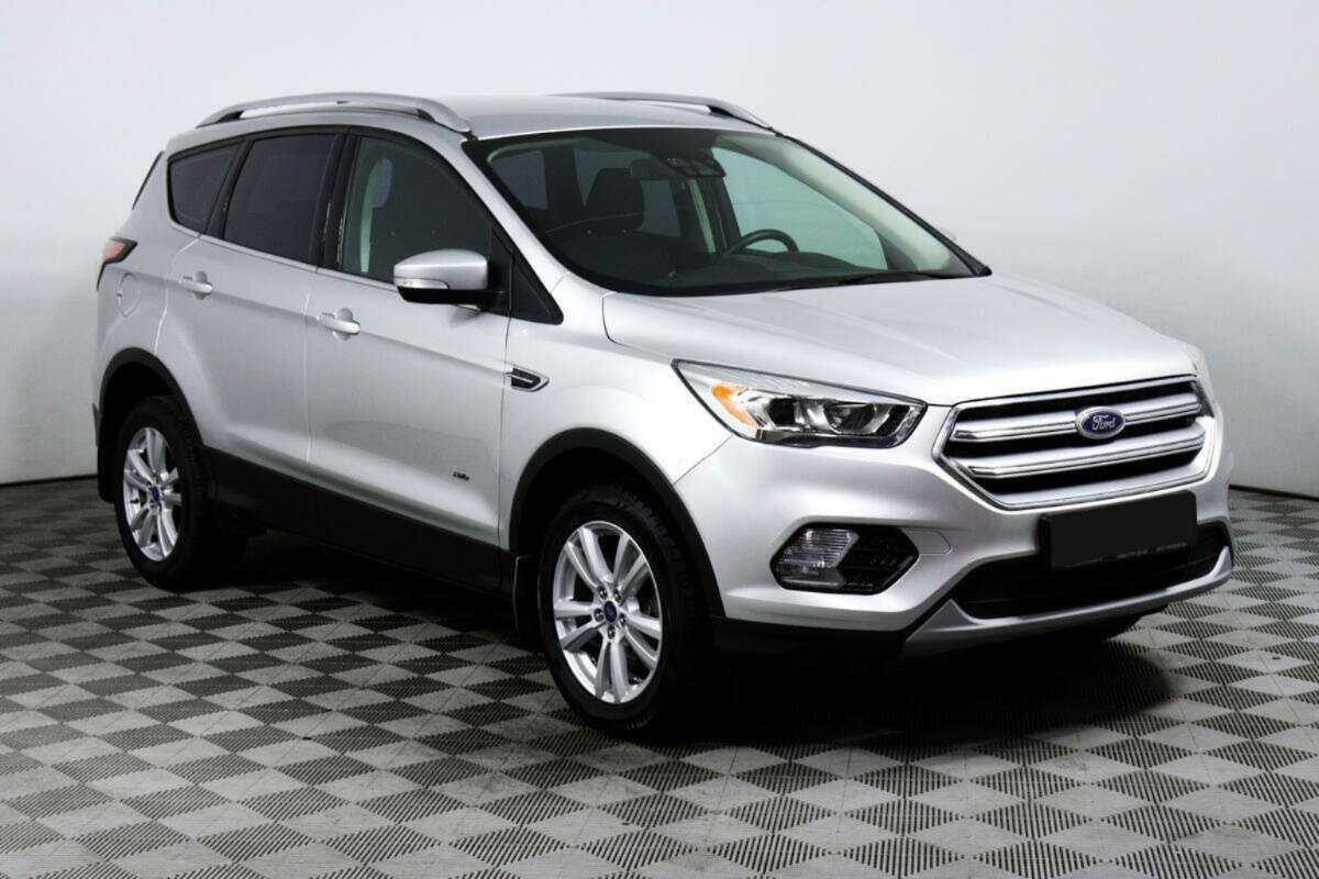Ford Kuga 2017 года с пробегом. Фото: #2
