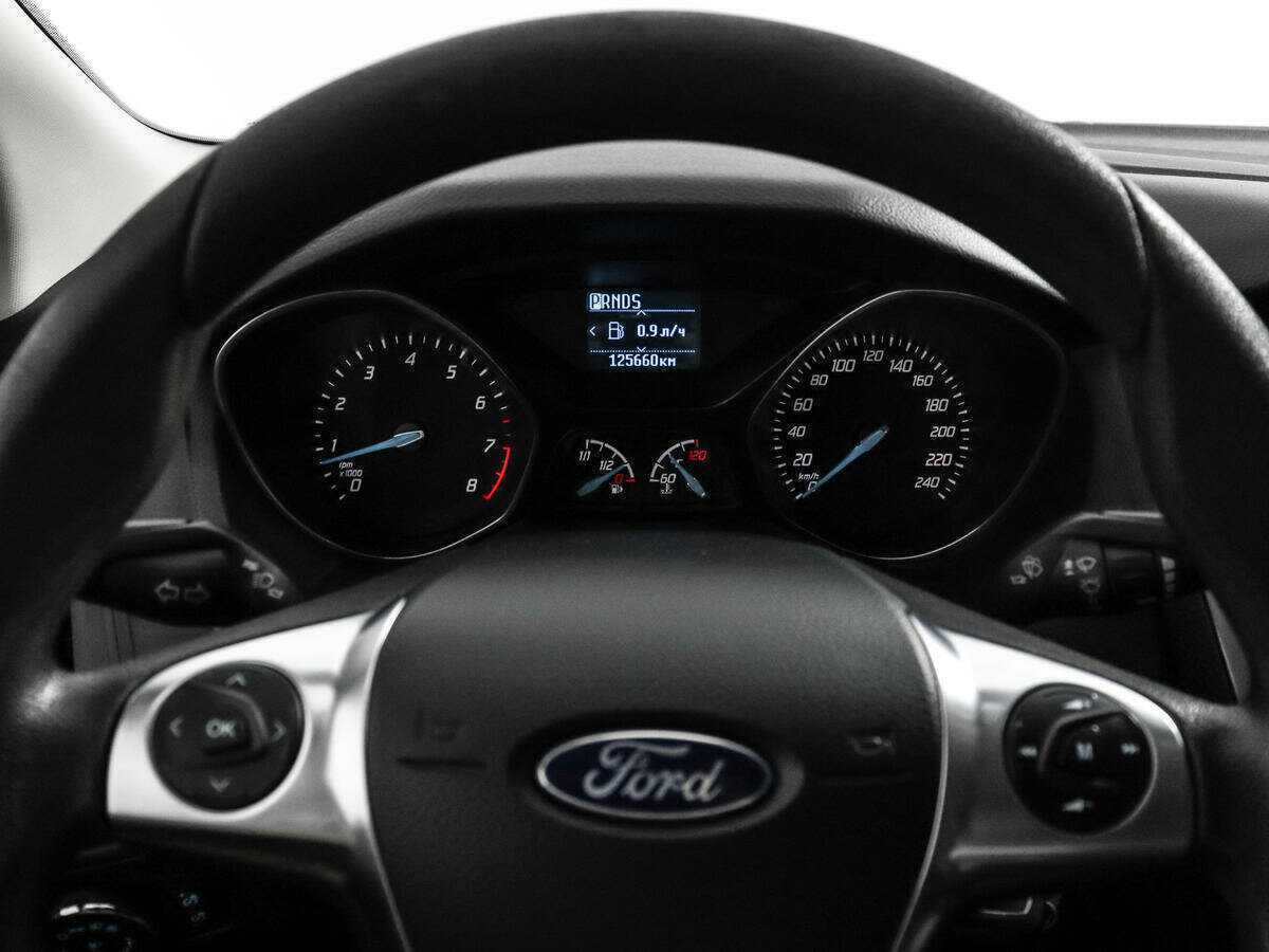 Ford Focus 2014 года с пробегом. Фото: #13