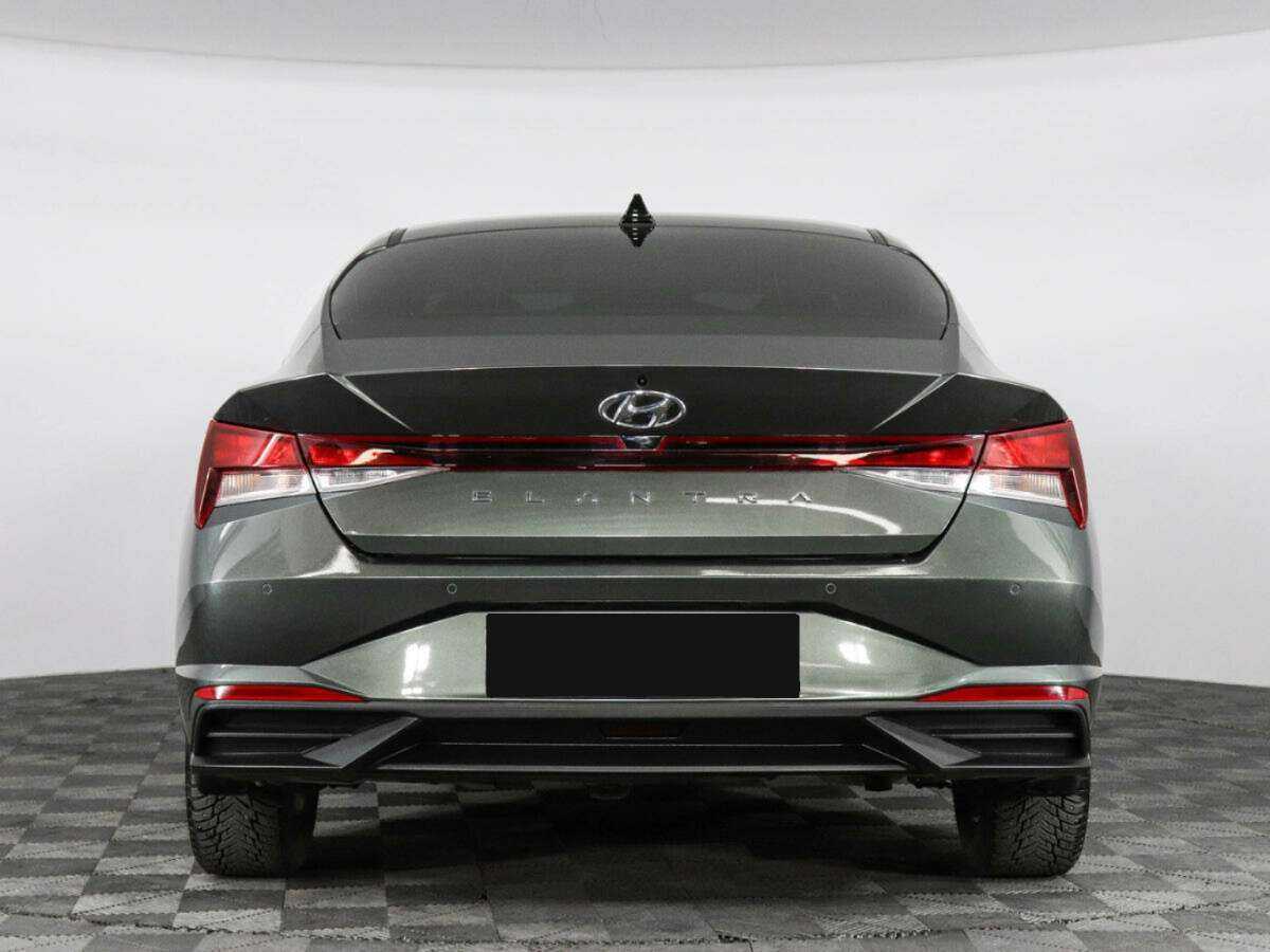 Hyundai Elantra 2022 года с пробегом. Фото: #5