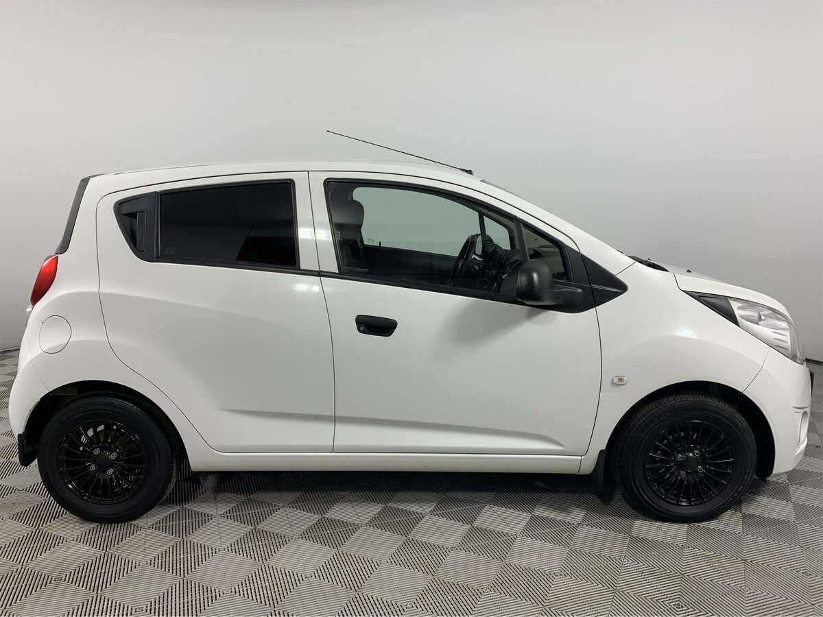 Chevrolet Spark 2013 года с пробегом. Фото: #3