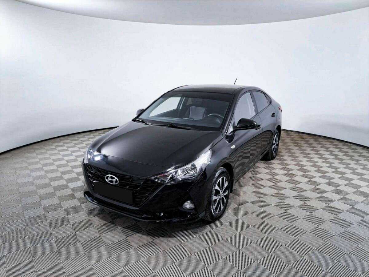 Hyundai Solaris 2022 года с пробегом. Посмотреть фото