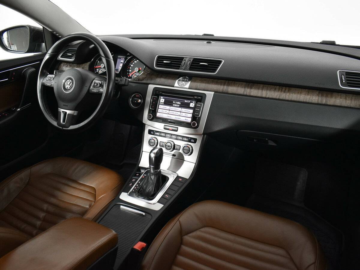 Volkswagen Passat 2012 года с пробегом. Фото: #8
