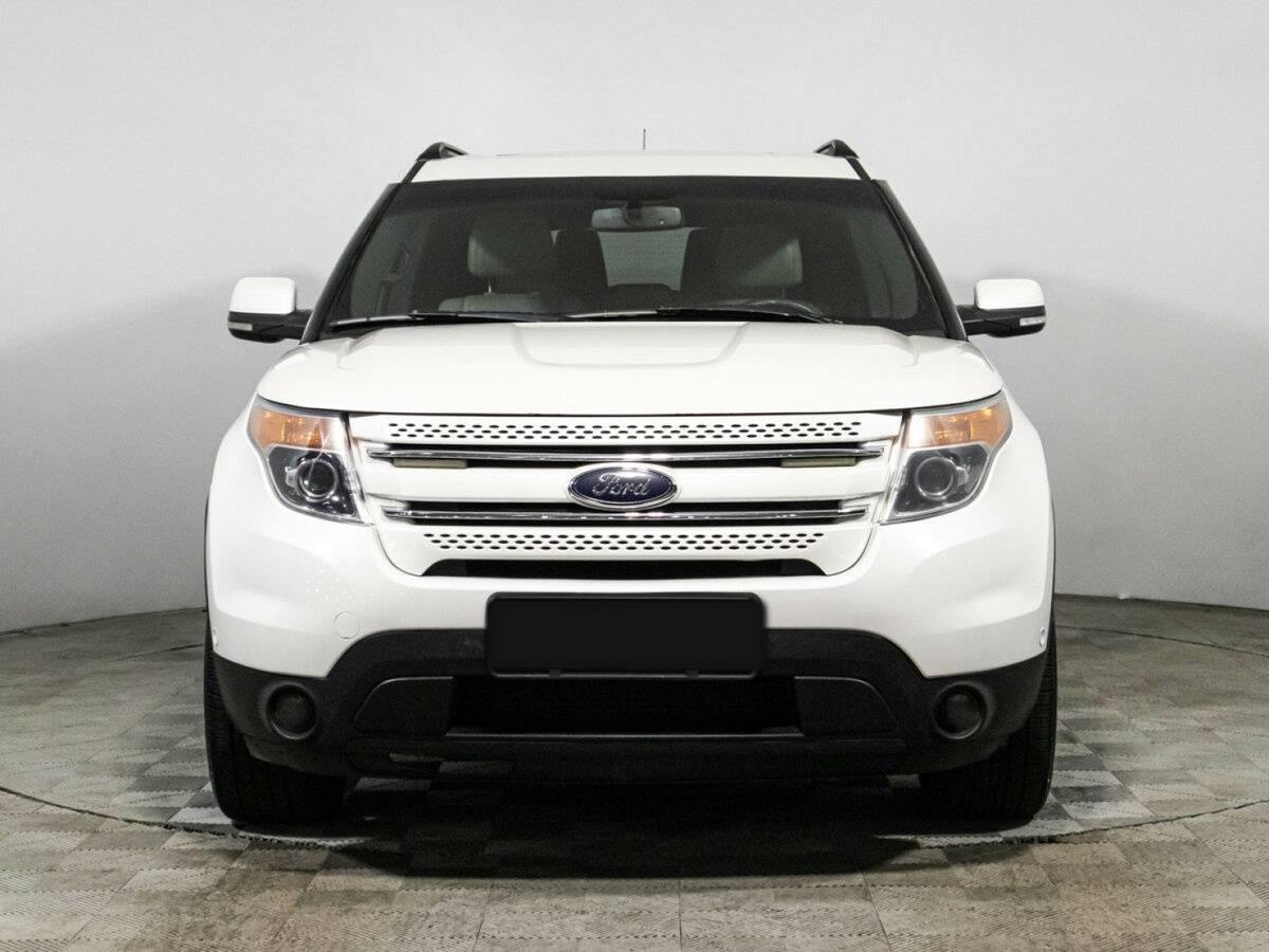 Ford Explorer 2012 года с пробегом. Фото: #1