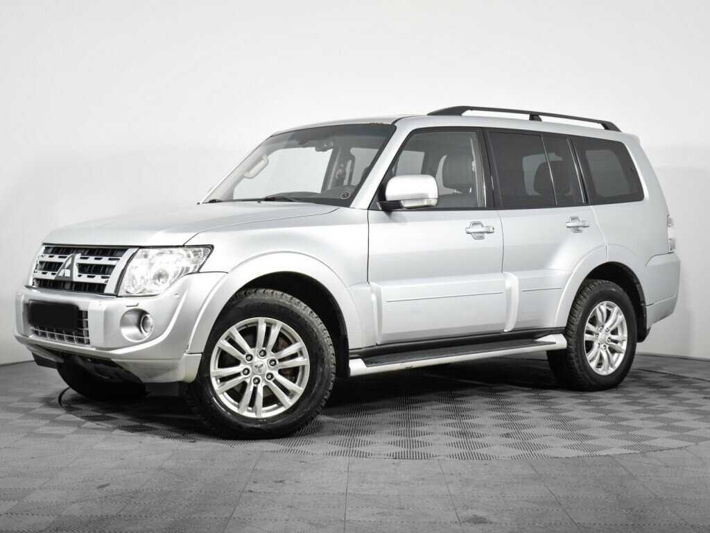 Mitsubishi Pajero 2013 года с пробегом. Фото: #0