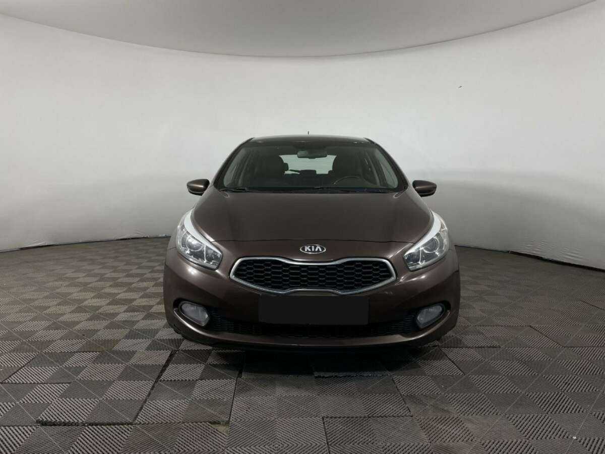 Kia Ceed 2013 года с пробегом. Фото: #1