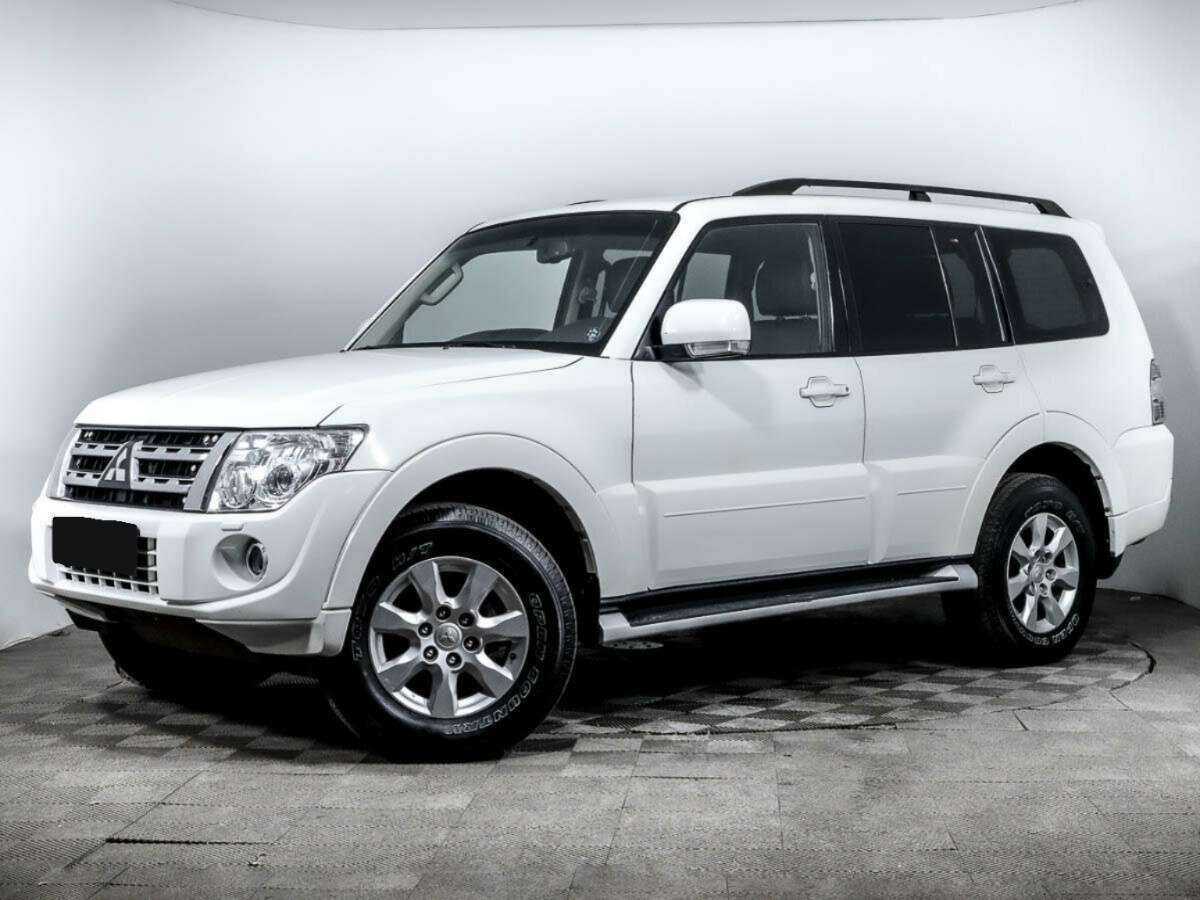 Mitsubishi Pajero 2014 года с пробегом. Посмотреть фото