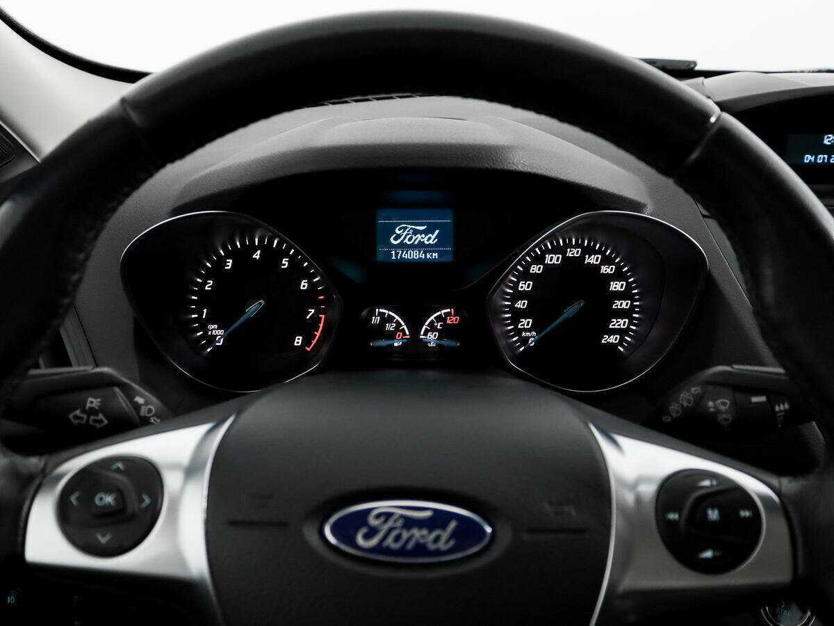 Ford Kuga 2015 года с пробегом. Фото: #11