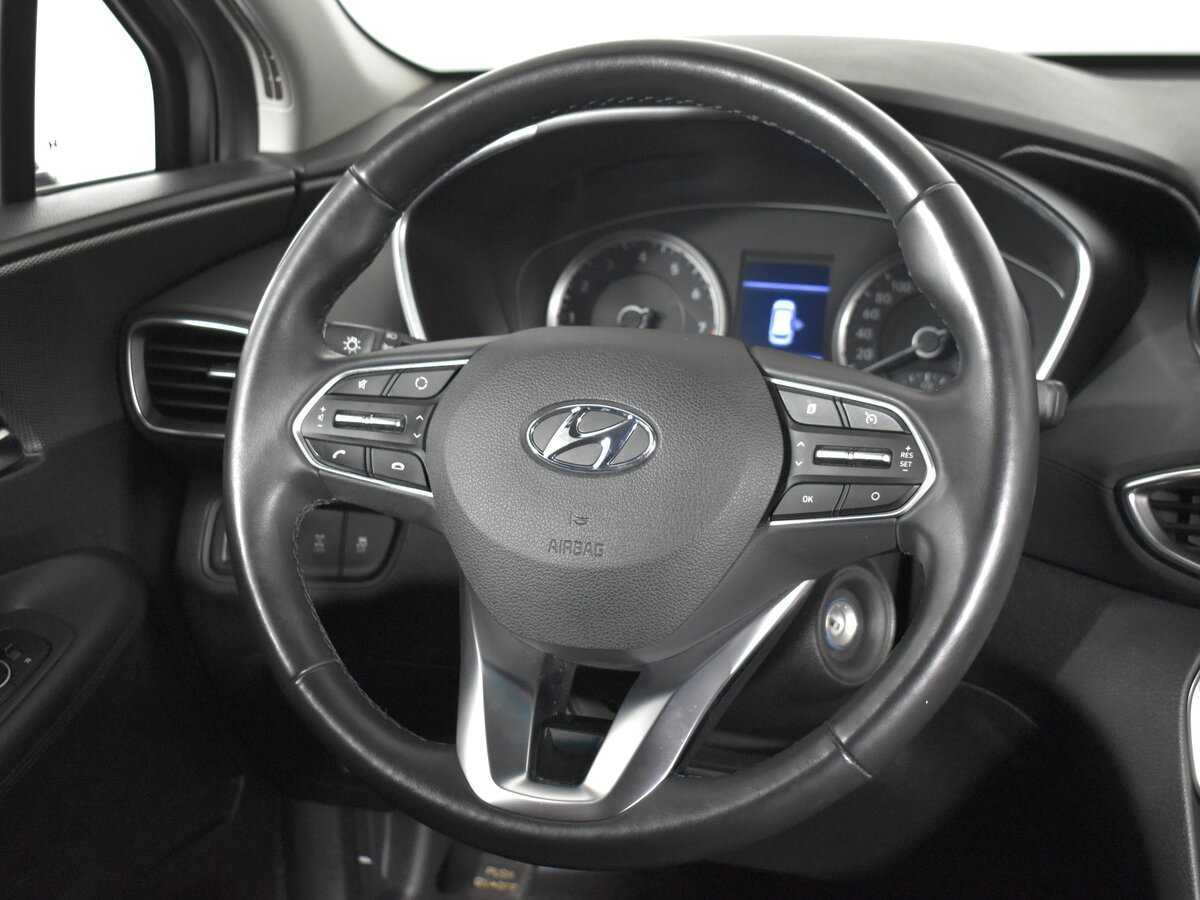 Hyundai Santa Fe 2019 года с пробегом. Фото: #10