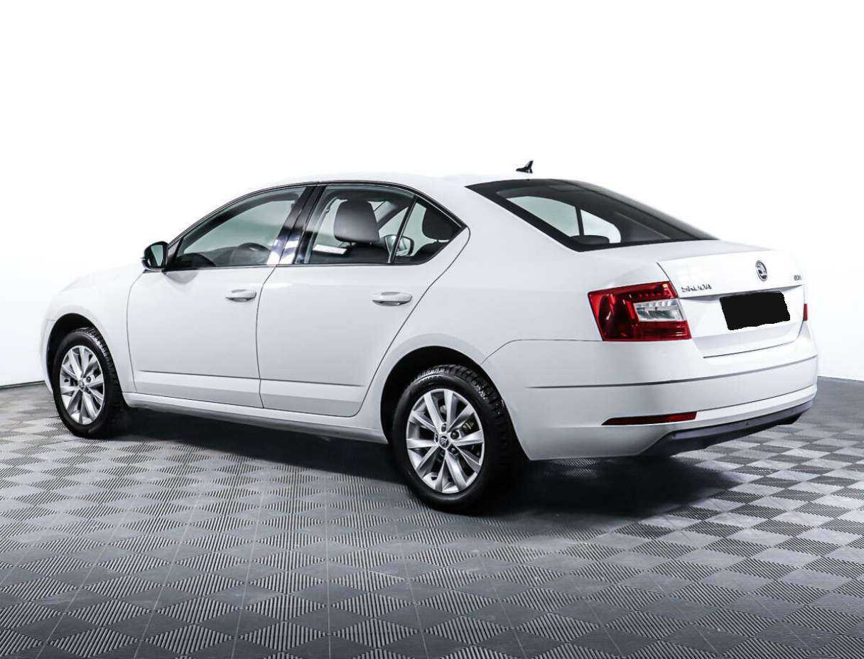 Skoda Octavia 2018 года с пробегом. Фото: #6