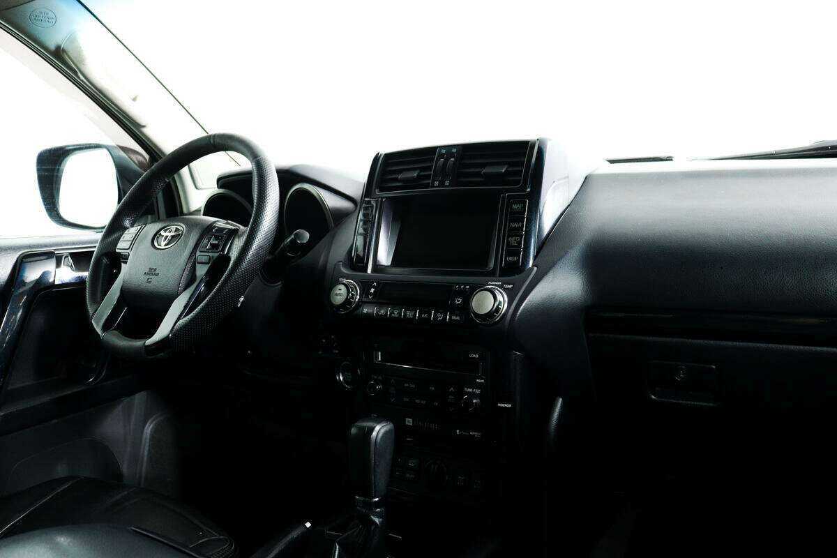 Toyota Land Cruiser Prado 2012 года с пробегом. Фото: #6