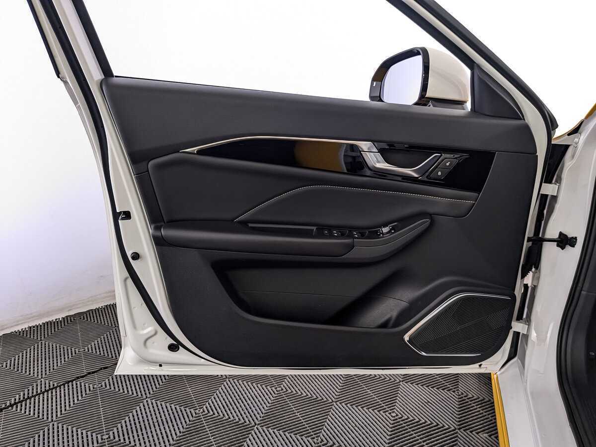 FAW Bestune B70 2023 года с пробегом. Фото: #17