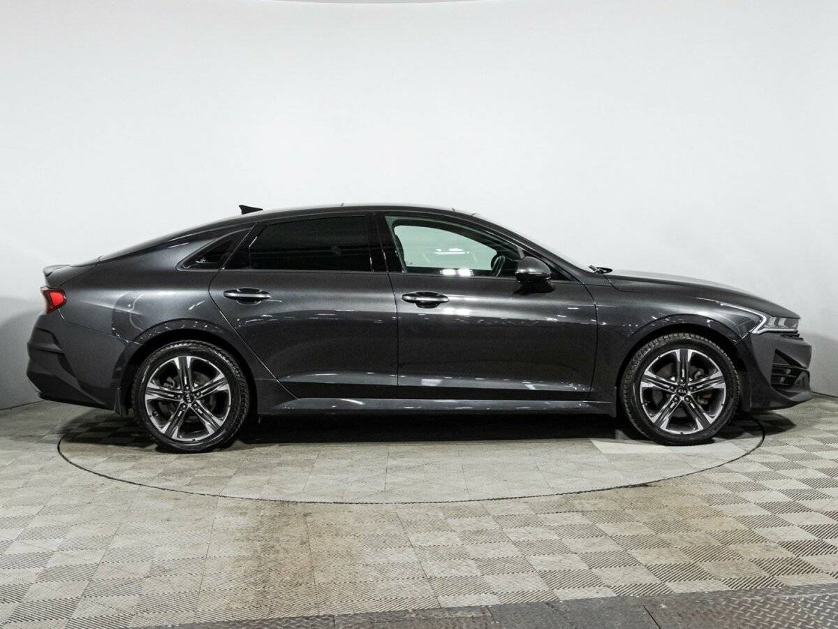 Kia K5 2021 года с пробегом. Фото: #3