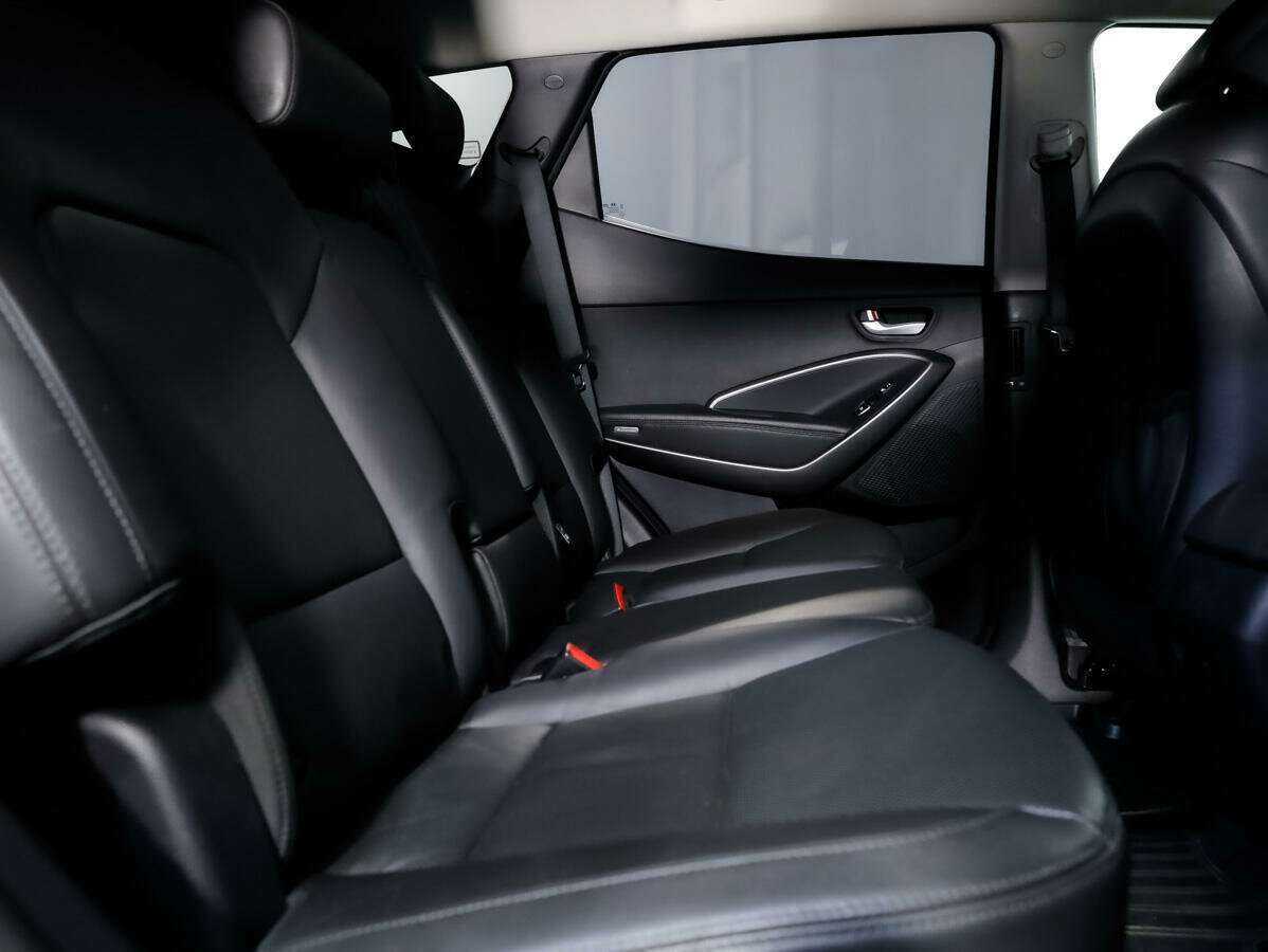 Hyundai Santa Fe 2017 года с пробегом. Фото: #12