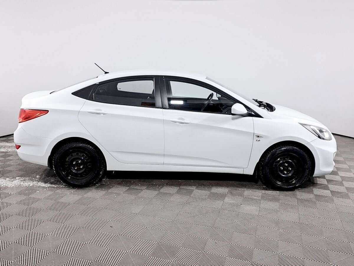 Hyundai Solaris 2013 года с пробегом. Фото: #3