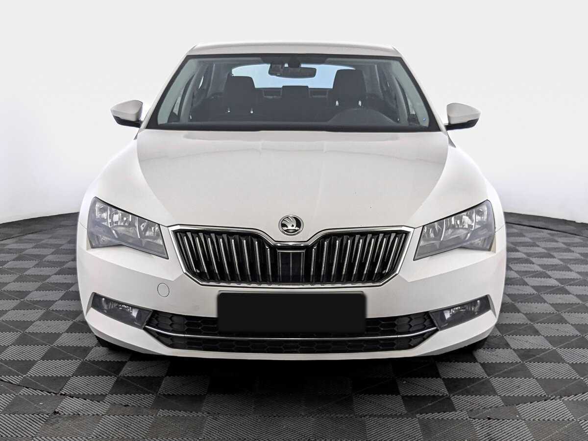 Skoda Superb 2017 года с пробегом. Фото: #1