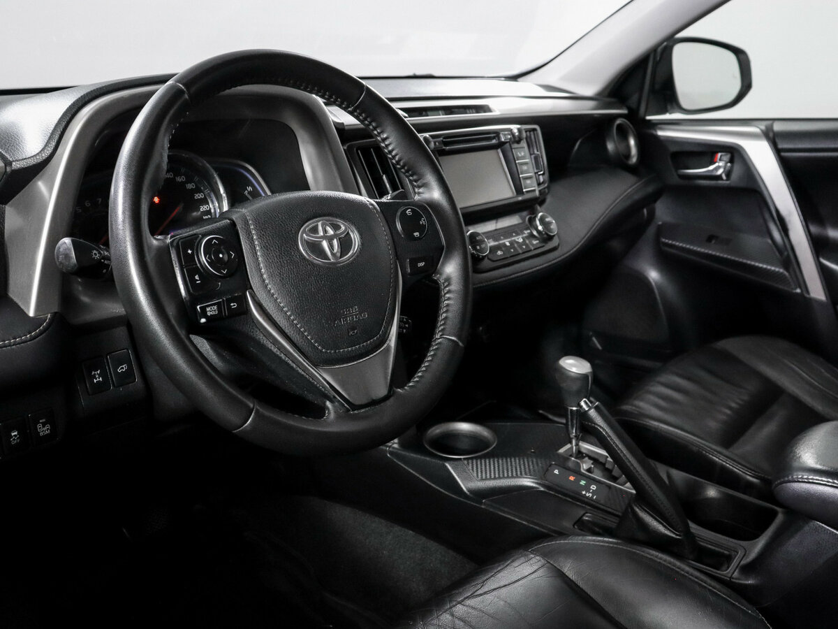 Toyota RAV4 2013 года с пробегом. Фото: #13