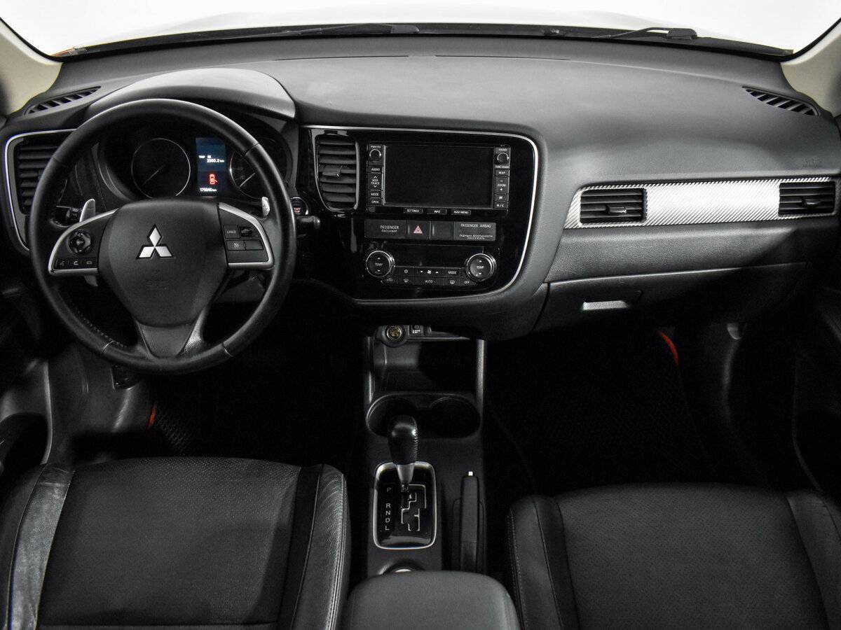 Mitsubishi Outlander 2012 года с пробегом. Фото: #11