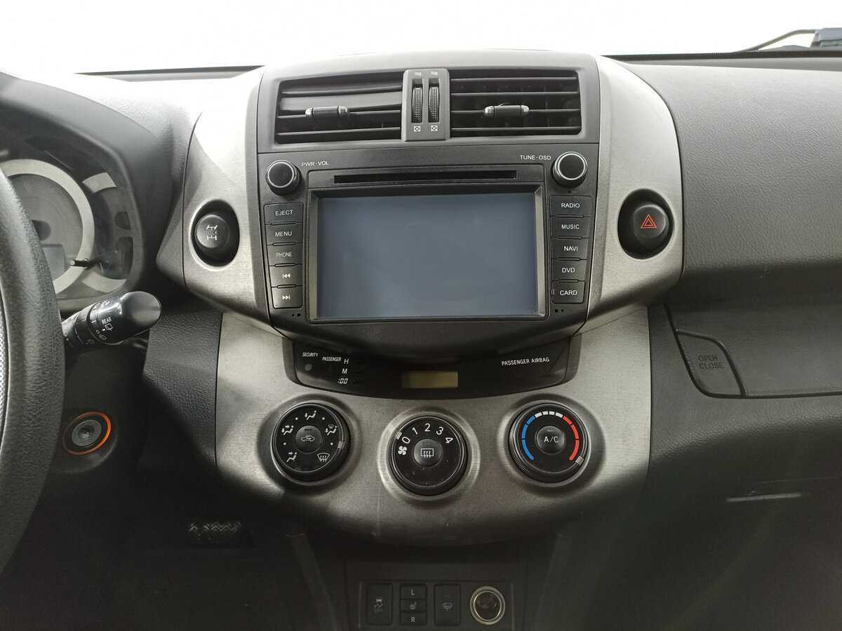 Toyota RAV4 2012 года с пробегом. Фото: #12