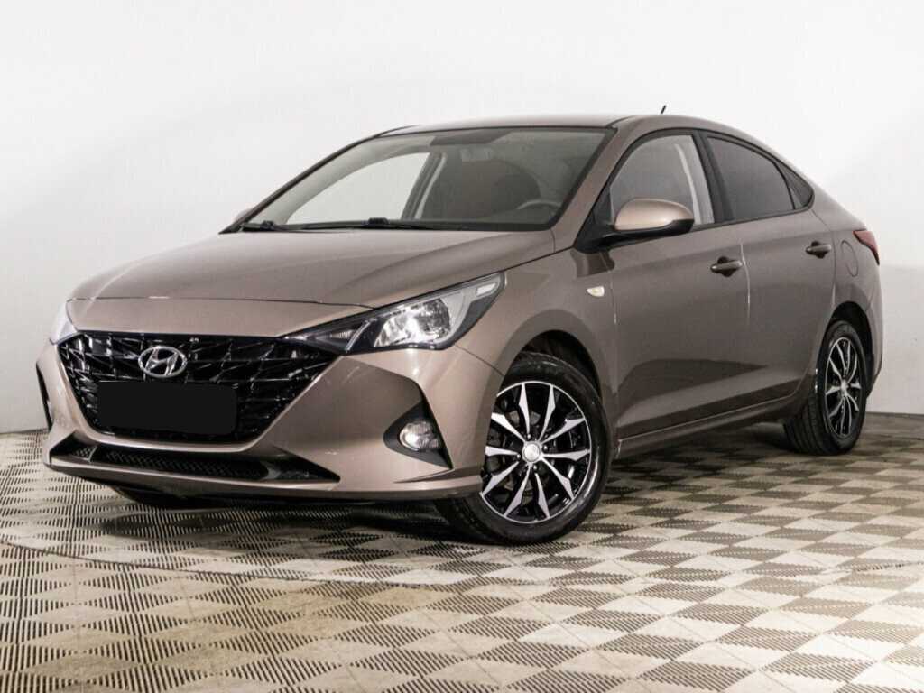 Hyundai Solaris 2022 года с пробегом. Посмотреть фото
