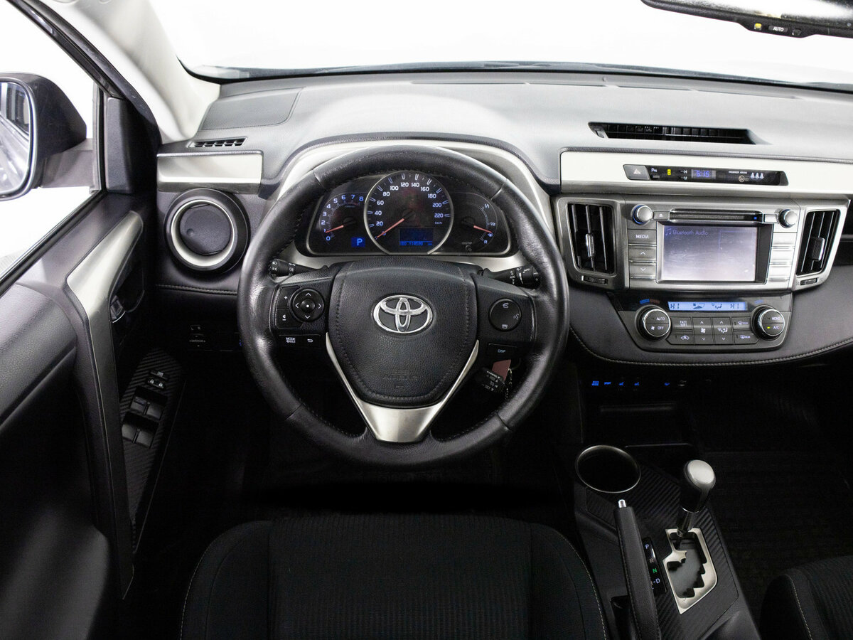 Toyota RAV4 2013 года с пробегом. Фото: #10